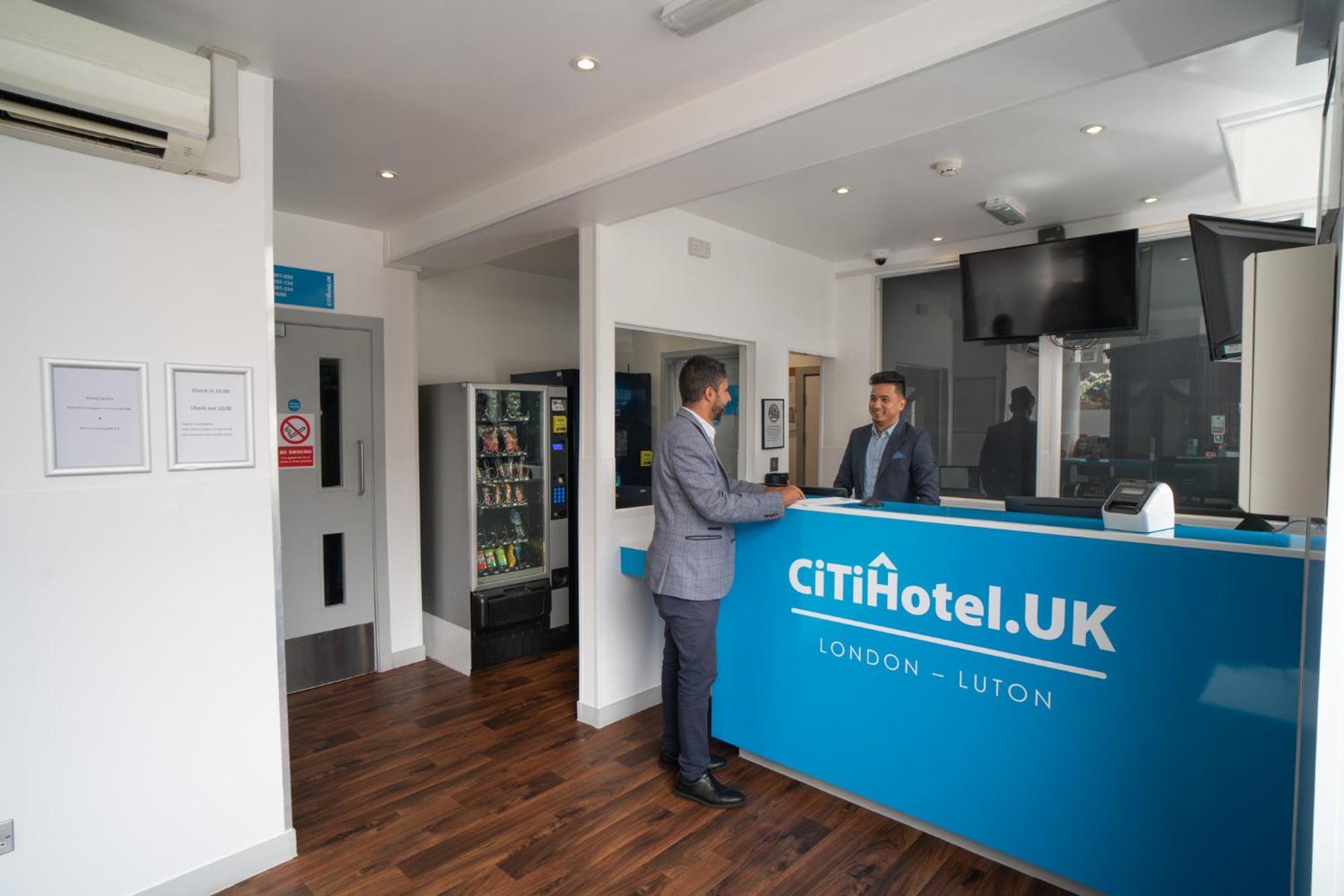 easyHotel London Luton Luton  Exterior foto