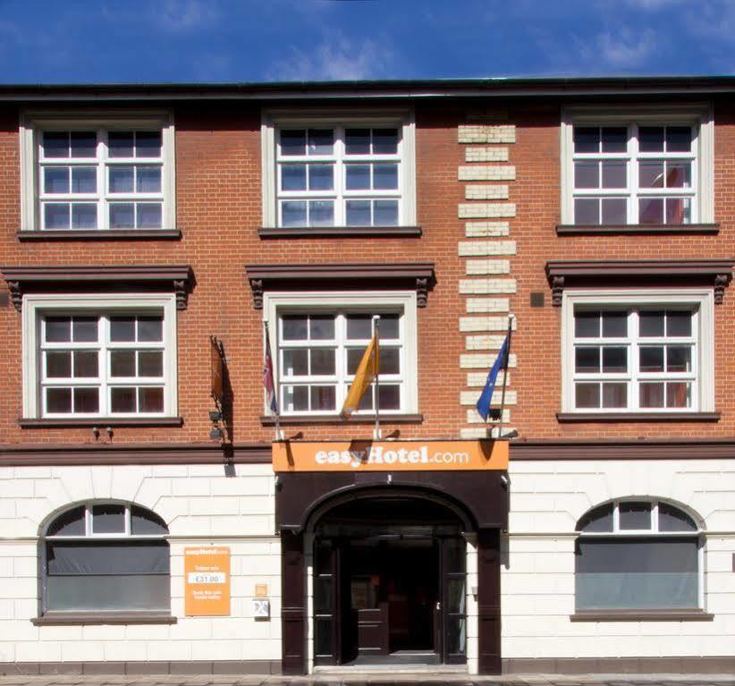 easyHotel London Luton Luton  Exterior foto